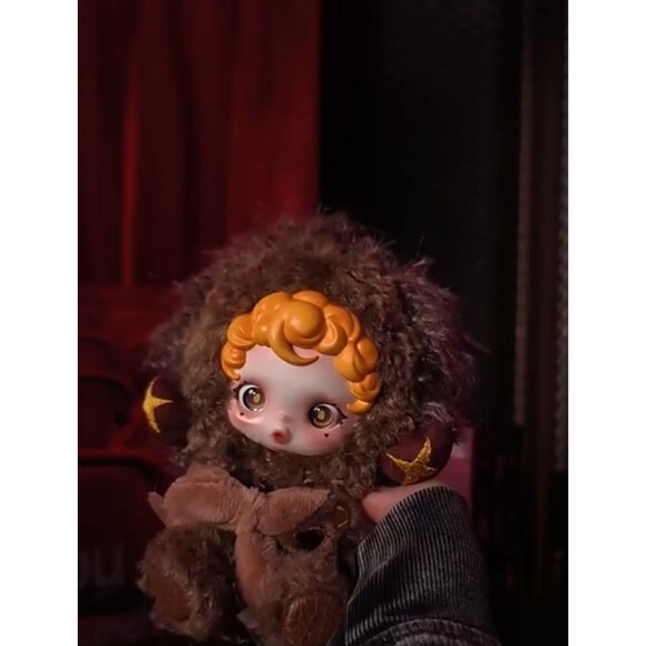 POP MART Skullpanda You Found Me Sneaky Chestnut Brown Plush Pendent - Picture 1 of 5